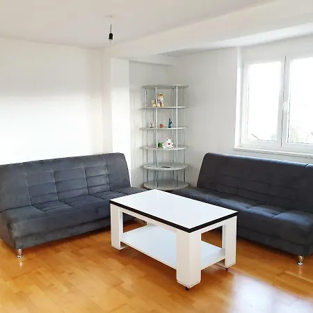 아파트 Apartman Jeti