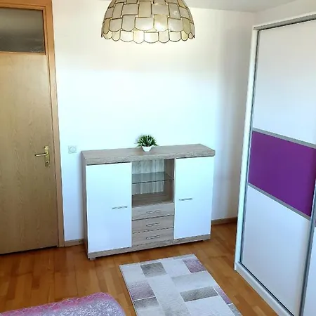 아파트 Apartman Jeti