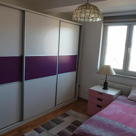 아파트 Apartman Jeti