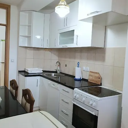 아파트 Apartman Jeti